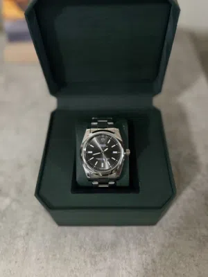 Rolex للبيع