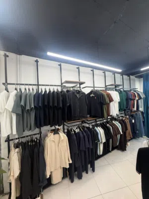 ديكور وستندات محل ازياء