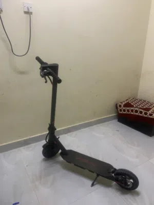 سكوتر البيع بسعر مناسب سكوتر اموره طيبه مره يمشيك بس الزم تعبيه لكن بيبندا عليك يعلق