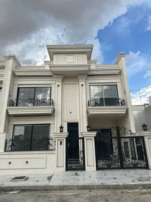 175 m2 5 Bedrooms Townhouse for Sale in Erbil Naz