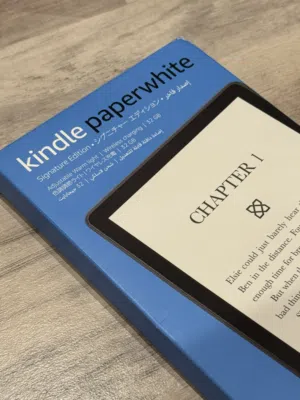 Kindle Paperwhite 32 GB Signature Edition (11th Gen) أمازون كيندل، الجيل 11 (32 جي بي)