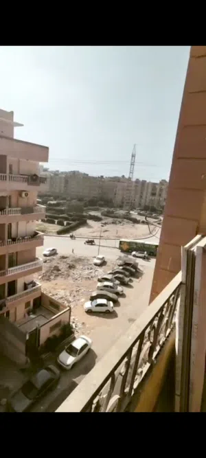 للبيع بسعر محروق شقه واجهه بحدائق الأهرام 3غرف2حمام بمليون 850الف فقط