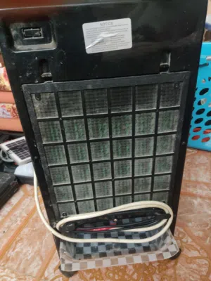 مسخدم GEEPAS Air Cooler  GAC9433،  المواصفات الأساسية: السعة: 45 لتر القدرة: 65 واط يعمل على 220–240