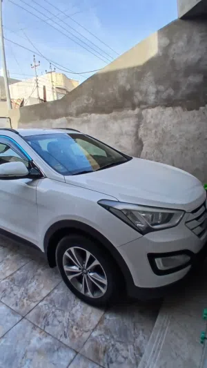 Used Hyundai Santa Fe in Basra