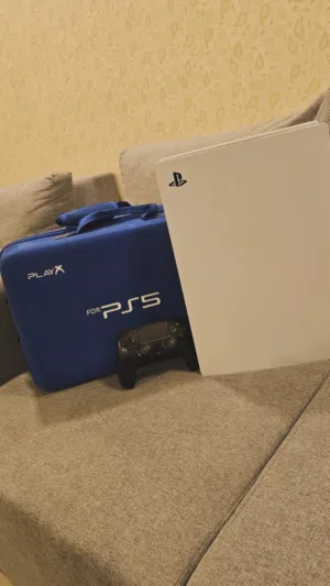 للبيع سوني فايف بحاله ممتازه  السعر (175) دينار بحريني