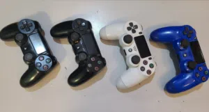 للبيع يدات ps4 وكاله بسعر عرطه