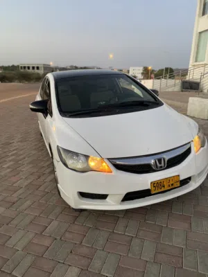 2009 Honda Civic EXi Sedan GCC Specs with Full Repaint and Modern Features