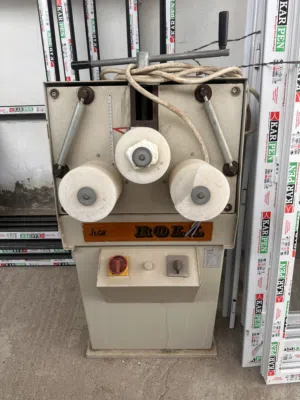 Aluminum bending machine