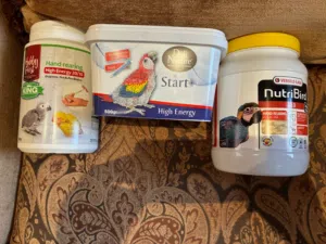 High-Quality Baby Bird Food for Sale. Suitable for young birds and chicks.