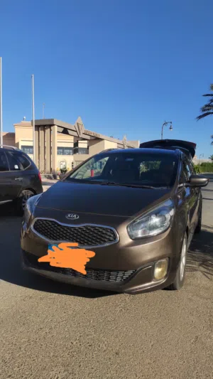 Used Kia Carens in Cairo