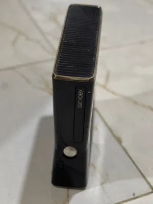 Xbox 360 للبيع