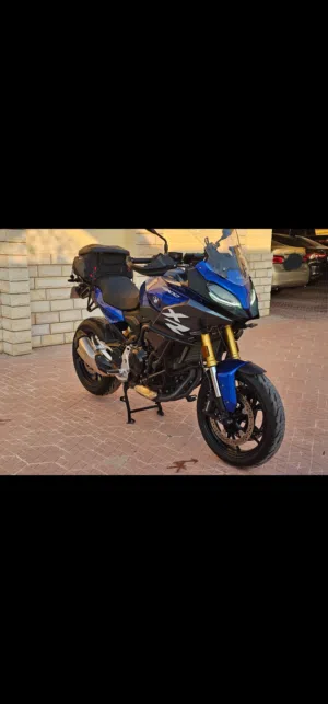 bmw F900xr
