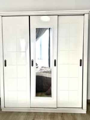 دولاب جرار بمرايه