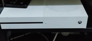 Xbox one s like brand new very clean