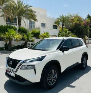 *NISSAN X-TRAIL* *2024*  *Bahrain Agency warranty* *Single owner & zero accident* *Model - 2024*
