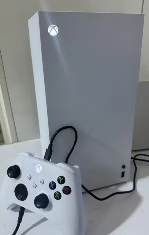 جهاز اكس بوكس سيريز اكس ديجتال جهاز جديد استخدام اسبوع واحد فقط كل ملحقاته كامله وبالباكيت