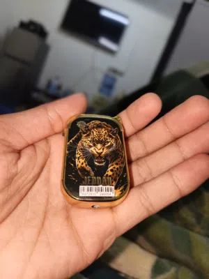 JEDDAH Gold-Edged Refillable Electronic Lighter / Pocket Gadget