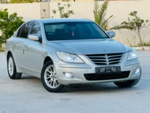 Used Genesis Other in Al Khums