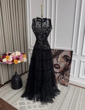 Elegant Dress in Excellent Condition – Worn Only Twice
