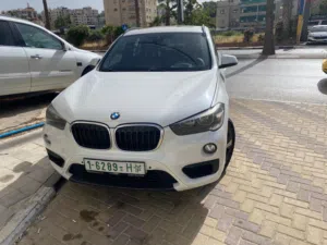 BMW 1X (2017(