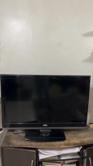 للبيع تلفزيون 42 بوصه