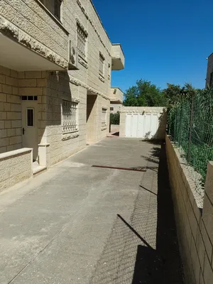 More than 6 bedrooms . More than 6 bathrooms . 500 m23