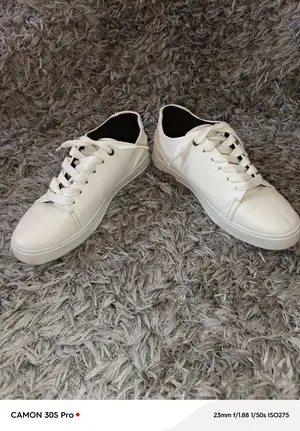 Sport Shoes . Other . 42.50