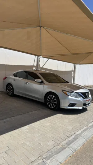 Altima SL full option 2017 1 year insurance