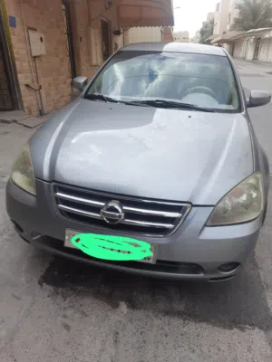 Nissan Altima2007  139000km Lady used car