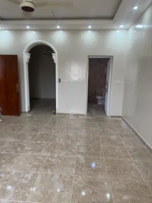 440 m2 More than 6 bedrooms Villa for Sale in Aden Shaykh Uthman