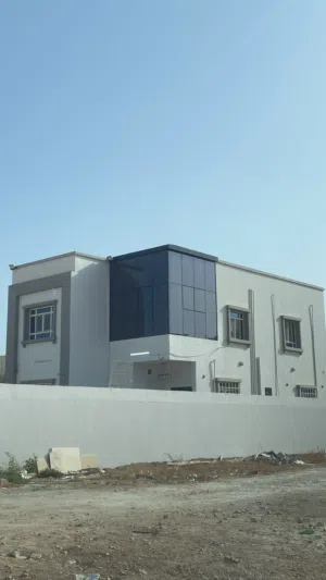 220 m2 More than 6 bedrooms Villa for Rent in Dhofar Salala