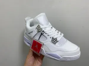 Air Jordan 4 Retro