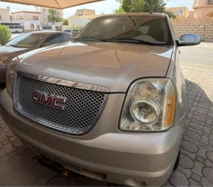 Used GMC Yukon in Al Batinah