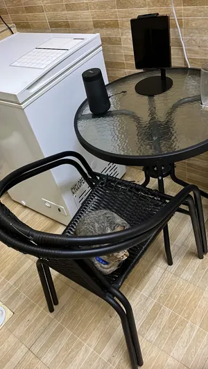 2 chairs and 1 table