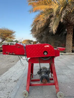 للبيع مكينه حشيش مستعمله شهرين