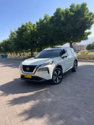 نيسان X-تريل ( روج )SL  2023 فل اوبشن