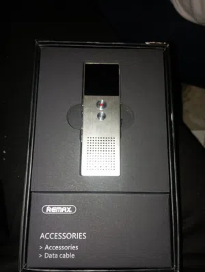 مسجل صوت مستعمل بحالة ممتازه استعمال بسيط جدا