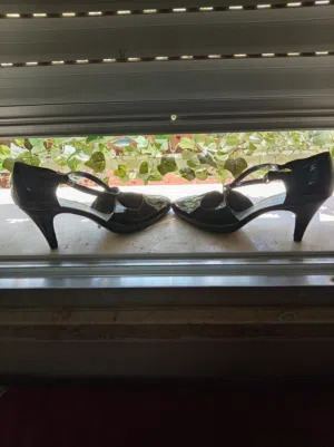 Selling 3 pairs of premium women's shoes,  from the USA