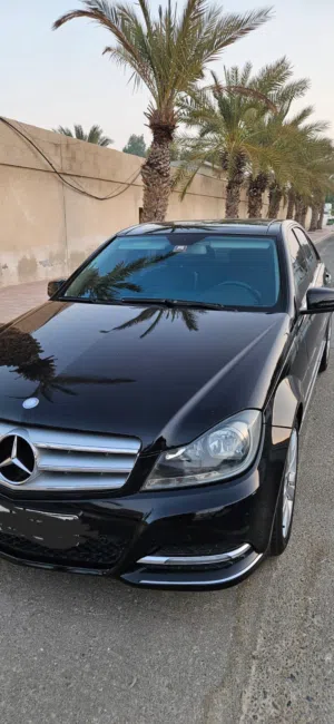 Mercedes Benz C200
