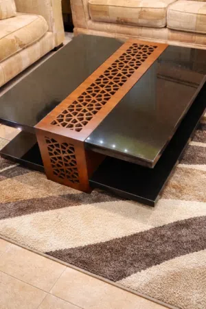 طاولة إيطالية فخمة بسعر مغري بحاله ممتازه+تصميم انيق