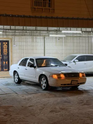 Used Ford Crown Victoria in Al Ahmadi
