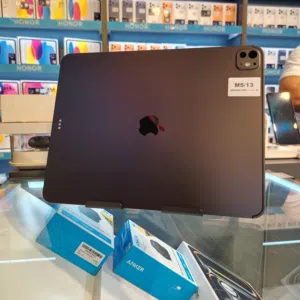Apple iPad Pro 13 256 GB in Baghdad