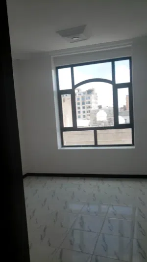 موجود شقق للايجار اول ساكن قريب من جميع الخدمات الاصبحي