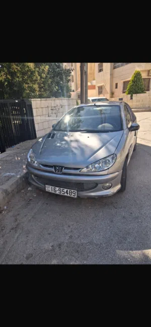 بيجو 206 موديل 2008 فبضي، صالون سيدان، أوتوماتيك، مجمركة، بحالة جيدة