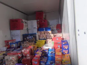 مشروع بحاجة الى شريك ممول لمشروع شغال وقائم لتوزيع السكاكر والشبس والعصير على مقاصف المدارس والروضات