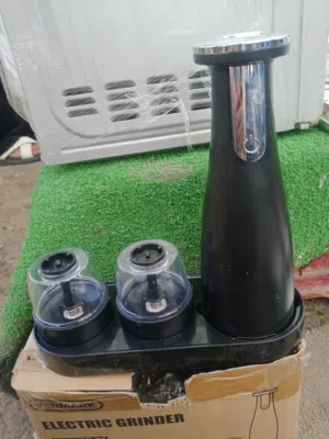 طاحونة للاشياء الصغيره مثل الفلفل و اخرى