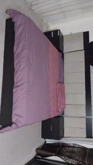 Bedrooms - Beds . Used1