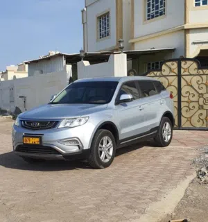 جيلي ام جراند X7 نظيفة بدون جوادث