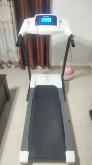 جهاز مشي وركض كهربائي