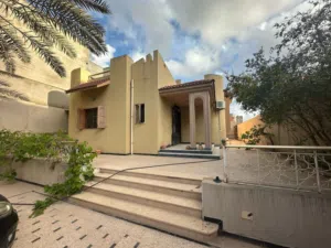 150 m2 4 Bedrooms Villa for Sale in Tripoli Arada